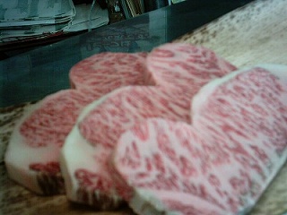 母の日にステーキを送らせて頂きました！